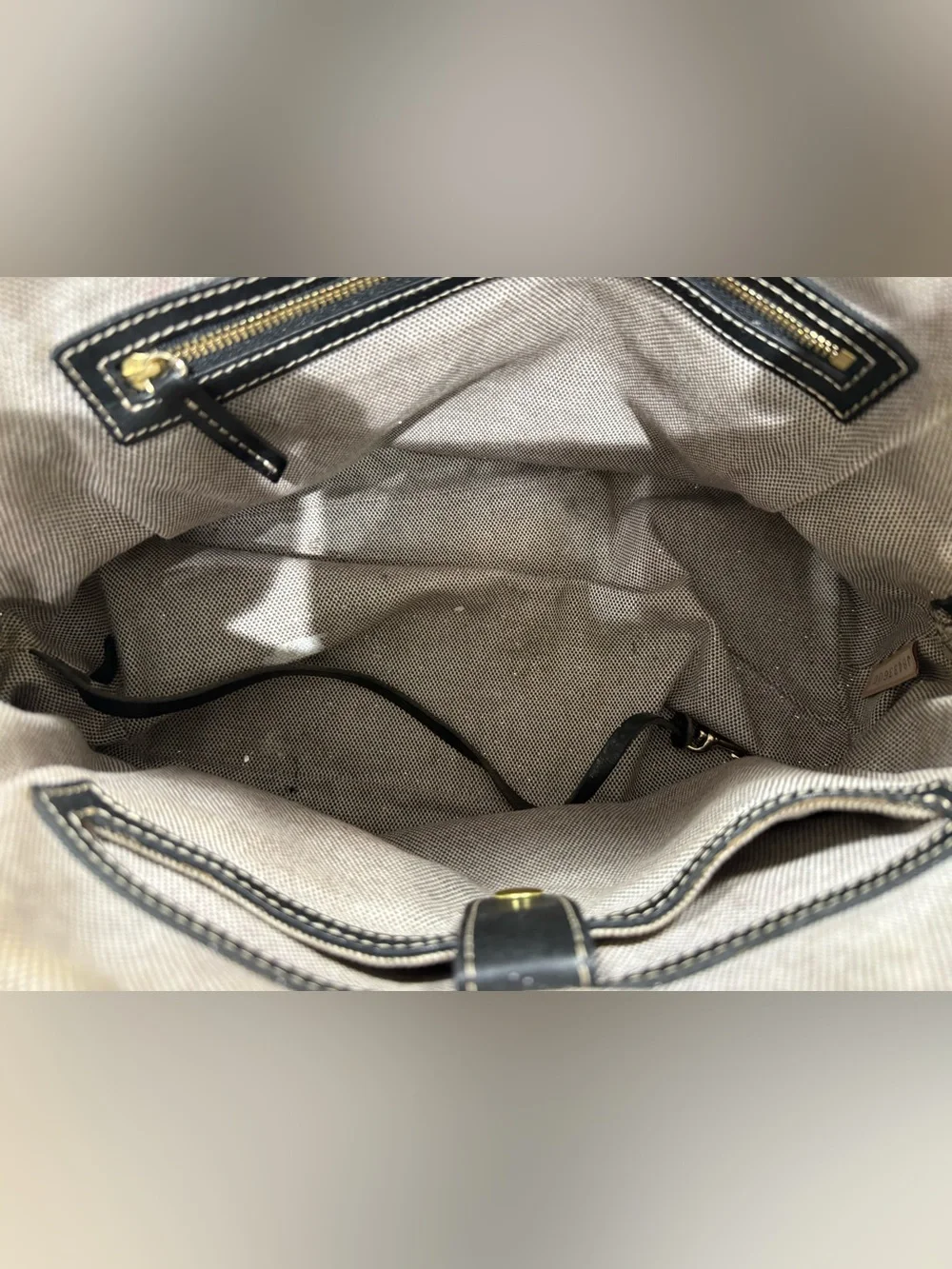 Dooney & Bourke Leather Dome Satchel Handbag in Black